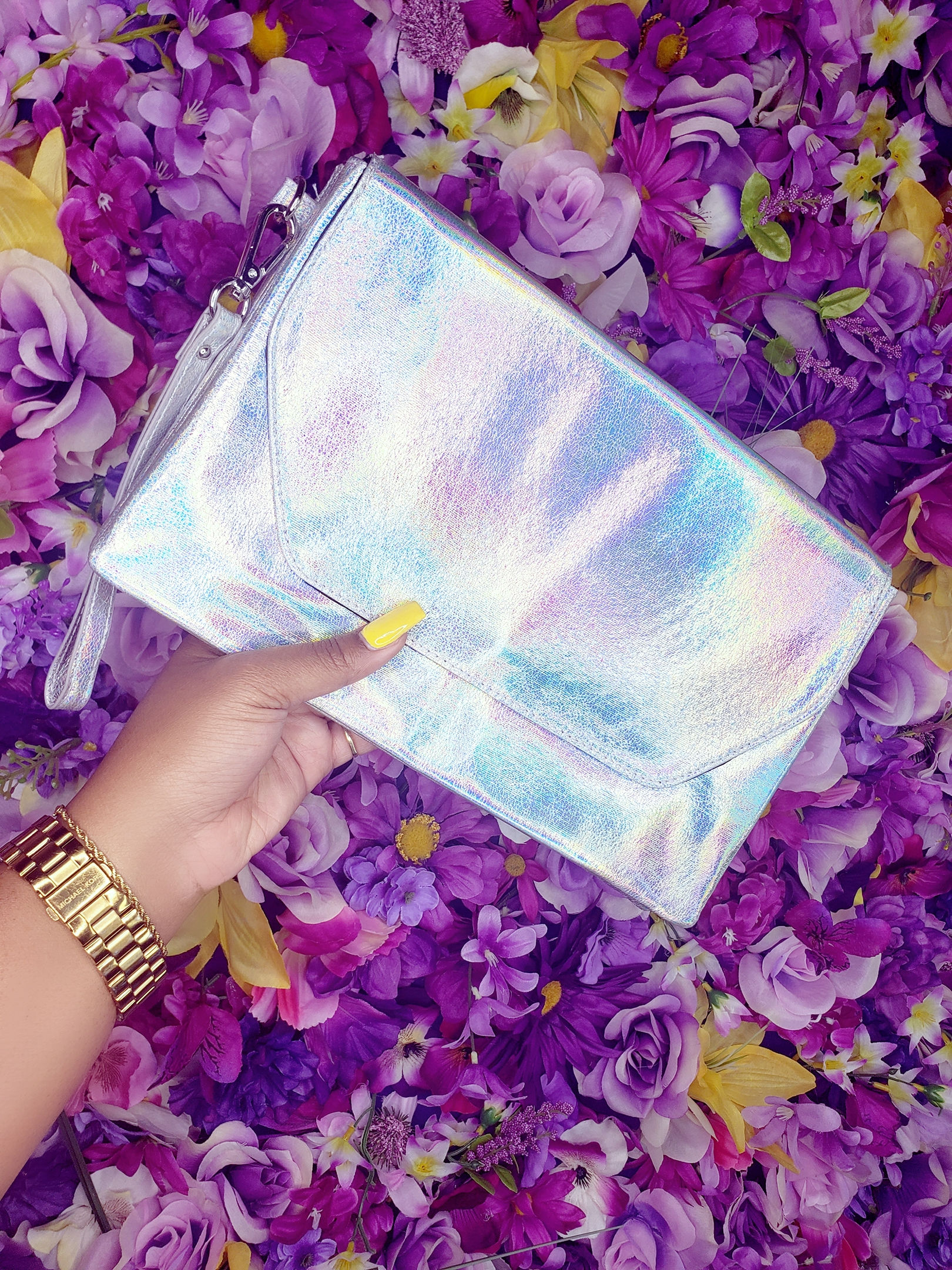 Hologram Clutch 