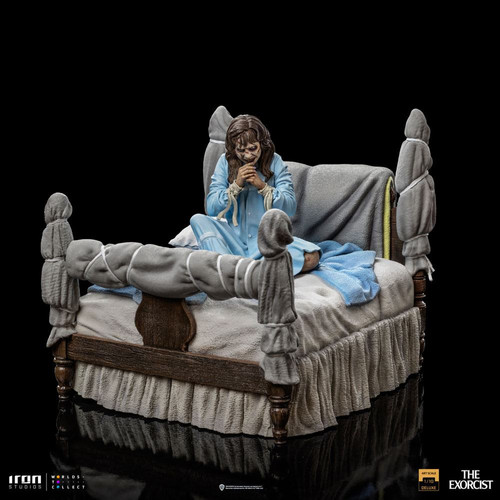 The Exorcist Deluxe Art Scale Statue 1/10 Possessed Regan McNeil 14 cm