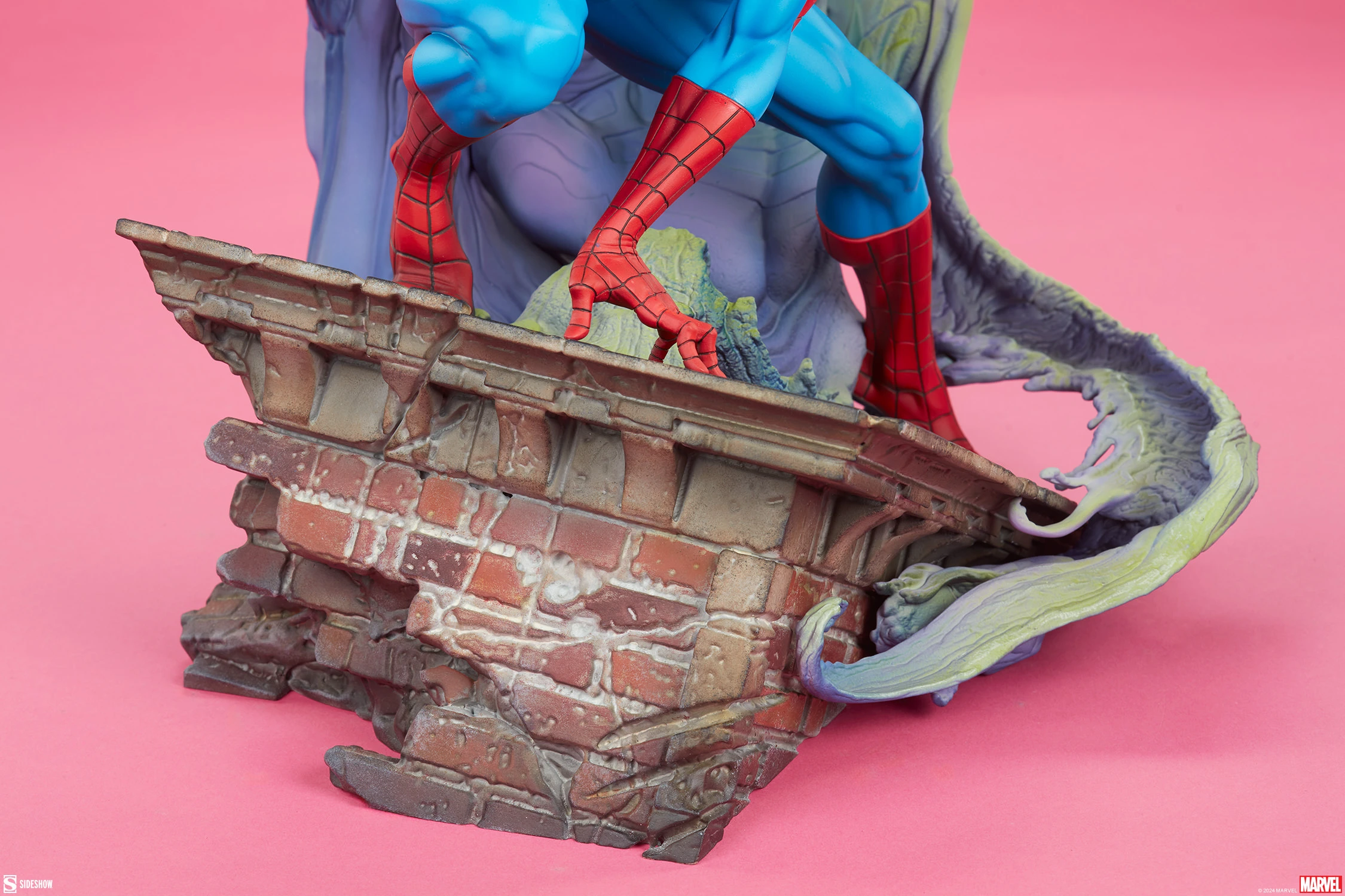 SIDESHOW SpiderMan And Sinister Six Premium Format Figure