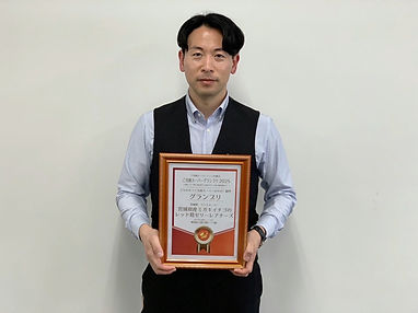 石山史門さん