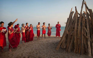 Artemis Emily Doyle and Bhairav Thomas English consecrating yagna before ceremony in Rameshwaram, 2015.