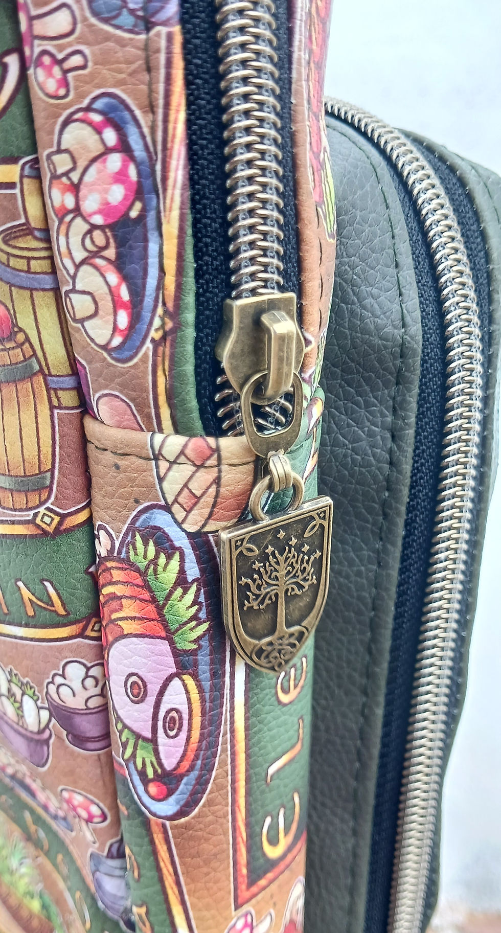 Thumbnail: LOTR Tree Of Gondor Shield Pull