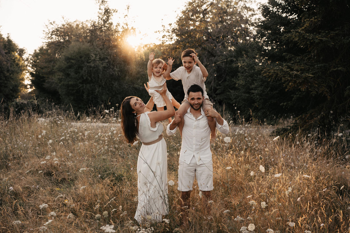 Portrait de famille au coucher du soleil, Loiret