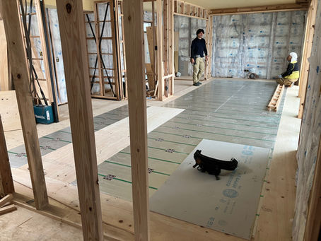 【T様邸リノベーション工事】床暖マット入りました！