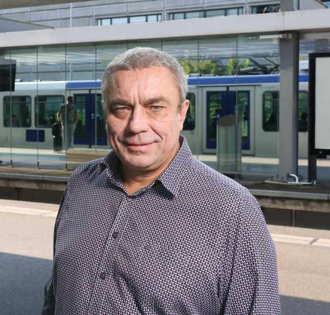 «LA MEILLEURE MANIÈRE D'APPRENDRE, C'EST D'ENSEIGNER» (epfl.ch)