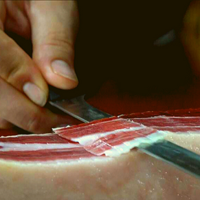How to clean a wooden ham holder