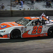 Sellers, Warriner Win Twins at Dominion