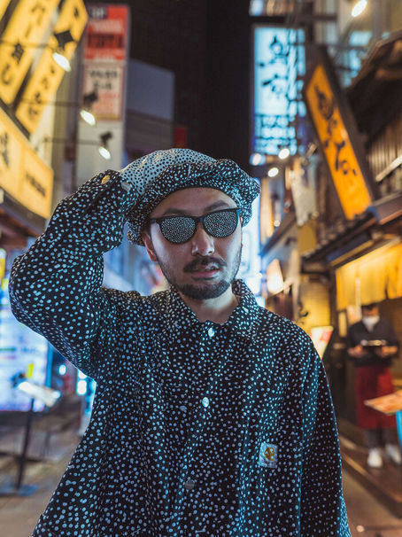 What Does Shooting Street Portraits with an Ultra-Wide Lens in Kabukicho Look Like?