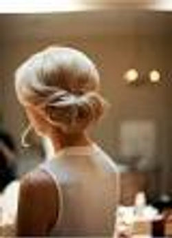 chignon_bas_de_nuque_vue_arrière.jpg