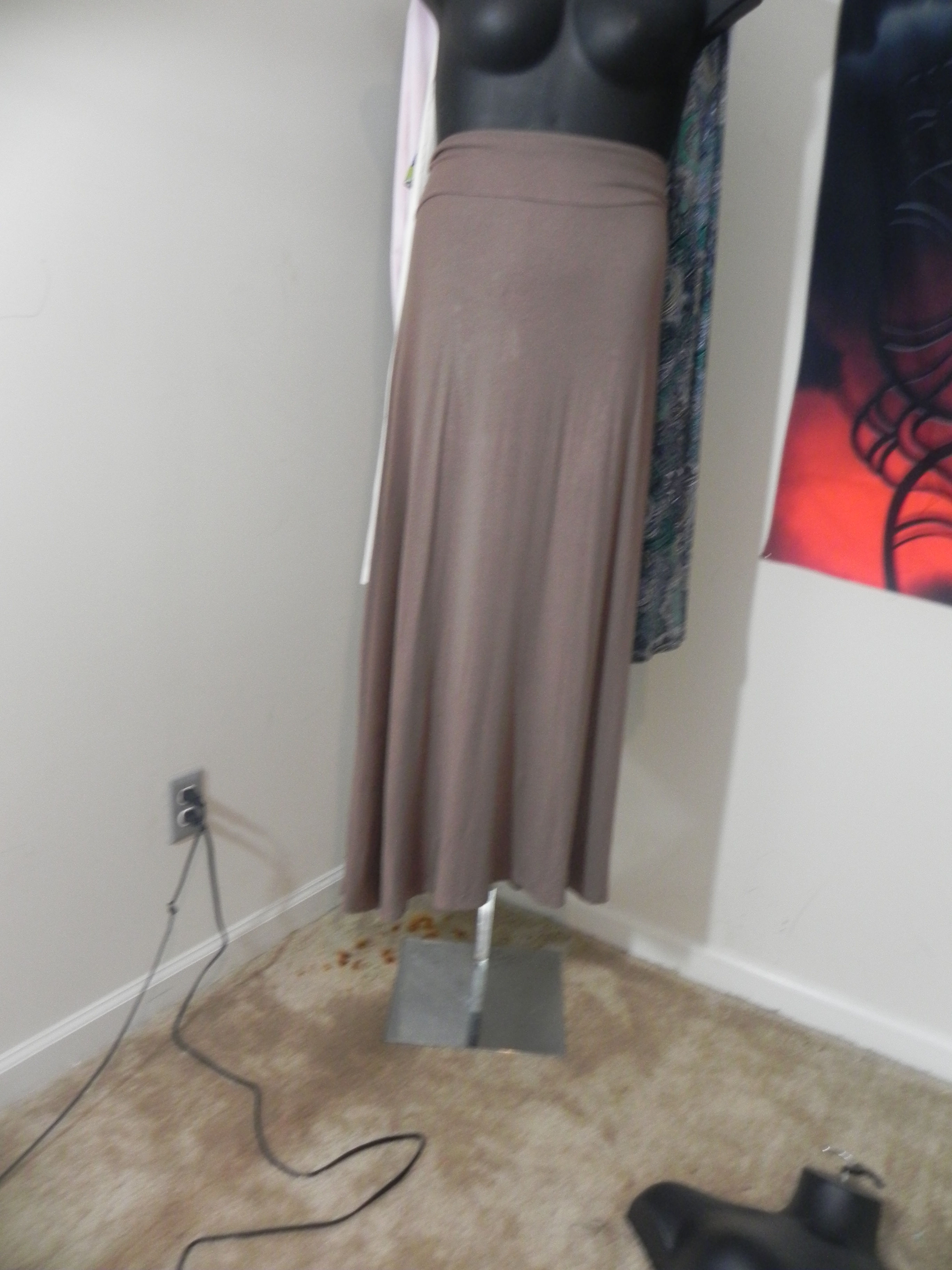MOCHA LONG SKIRT