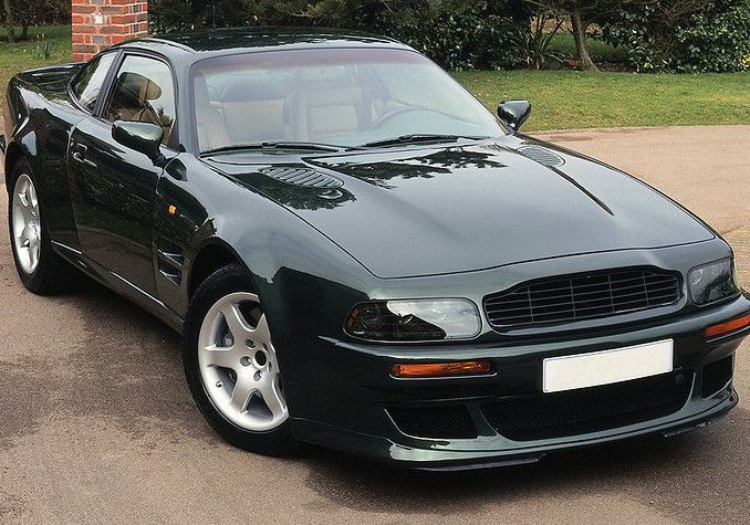 Coche deportivo de lujo