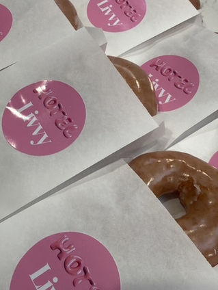 Personalized doughnut favors for a luxury kids workshop party