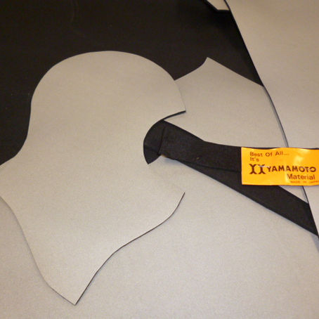 フリーダイビング用ウェットスーツのゴムの話