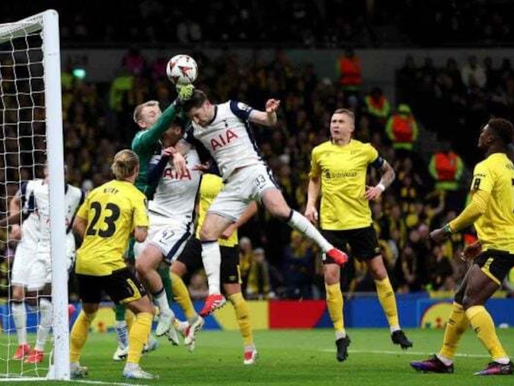 Tottenham derrota Elfsborg com a marca do técnico e avança direto para as oitavas da Liga Europa.