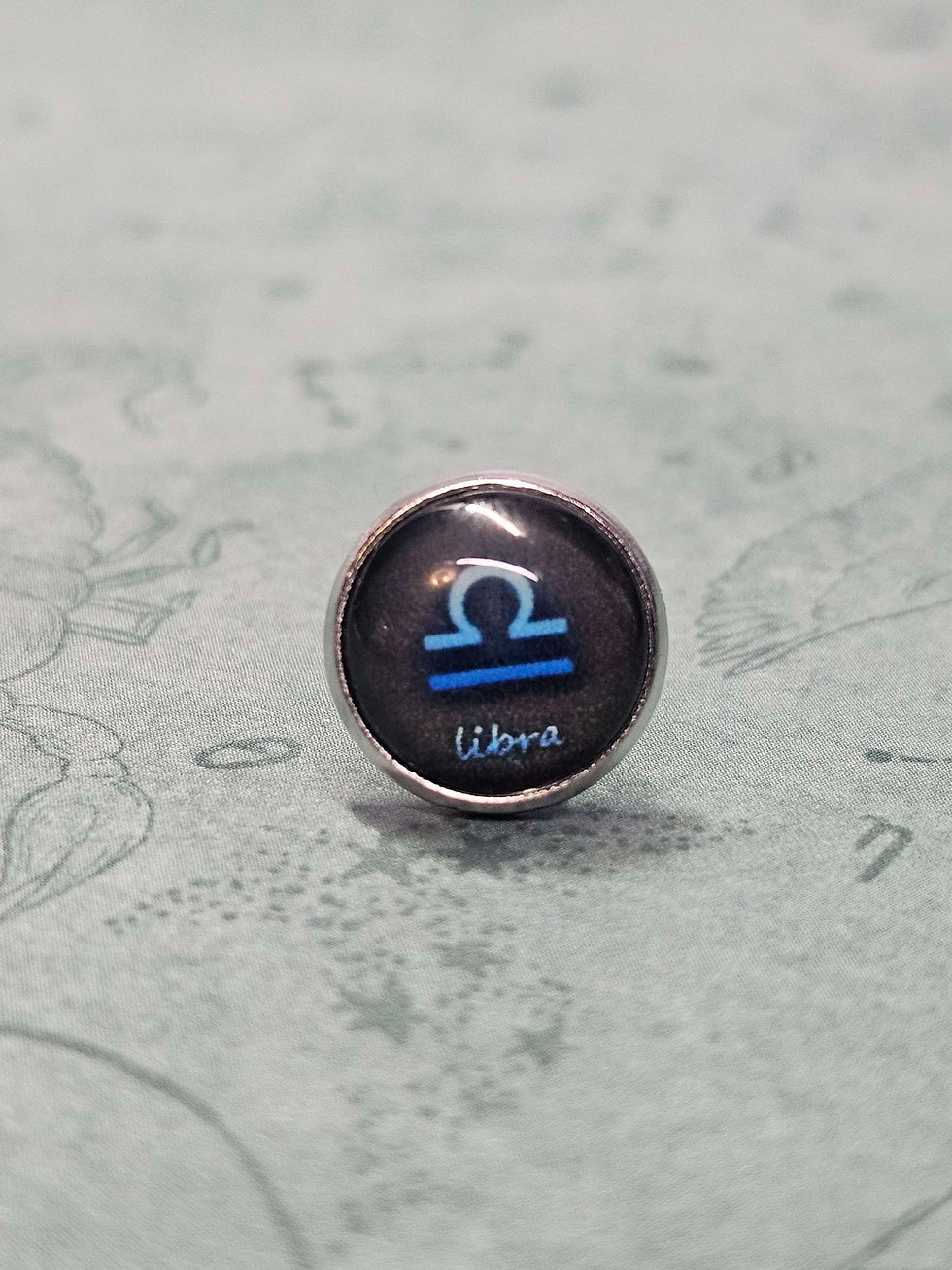 Miniaturbild: Libra Stud Earrings