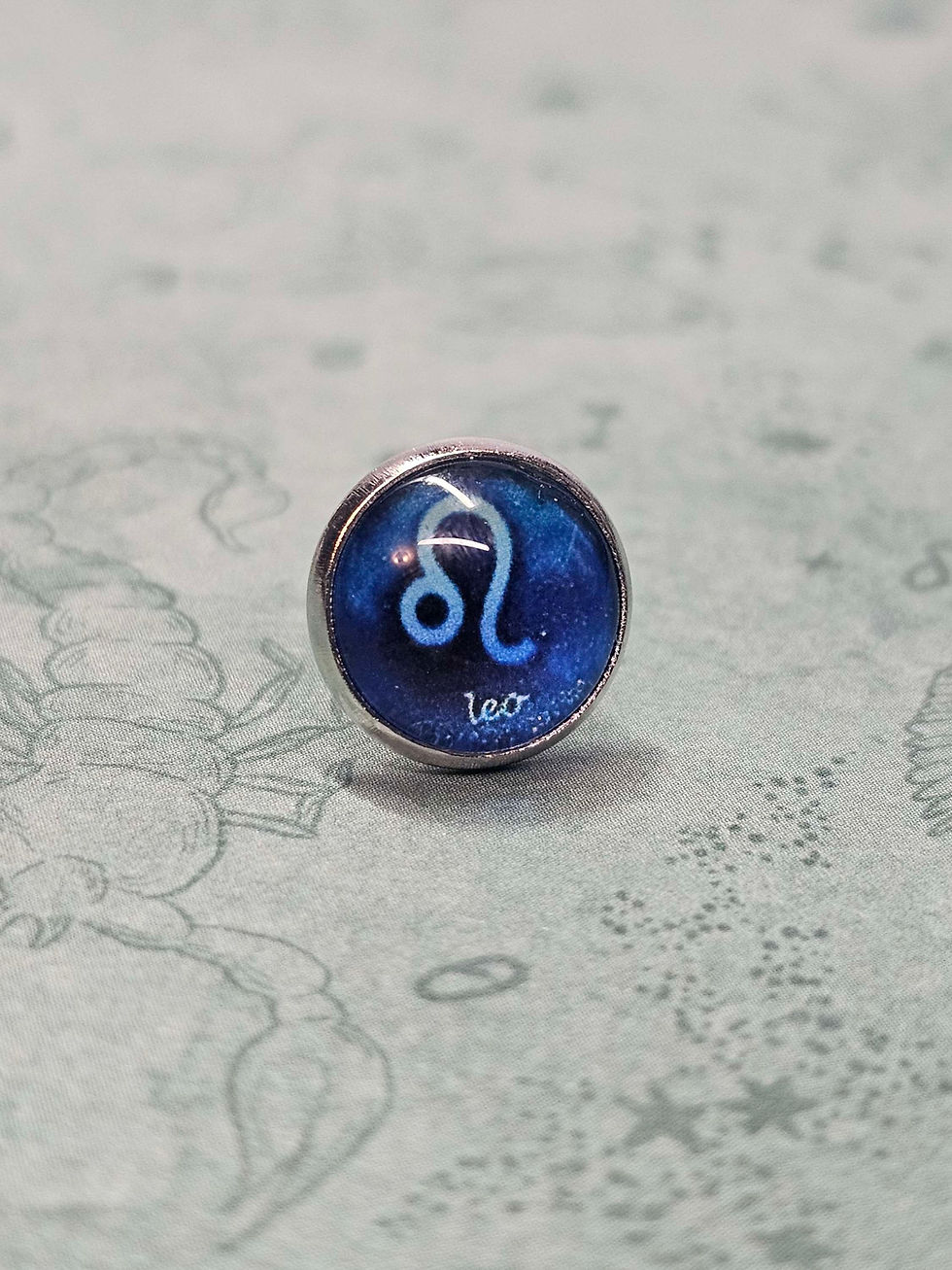 Миниатюра: Leo Stud Earrings