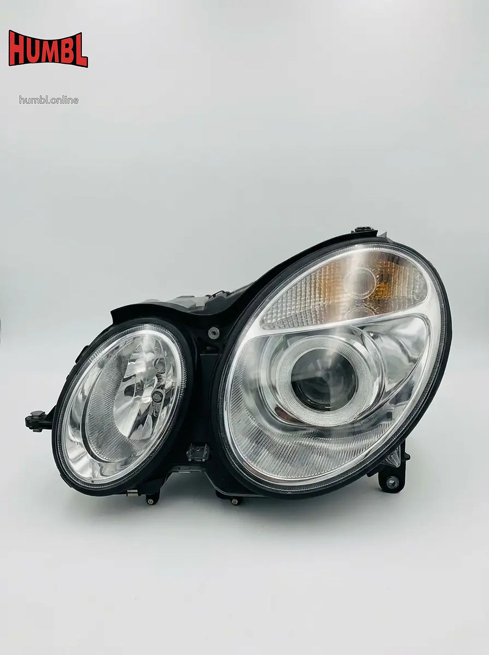 (A) Mercedes-Benz W211 E320 Headlight Bulb Set (Xenon/HID)