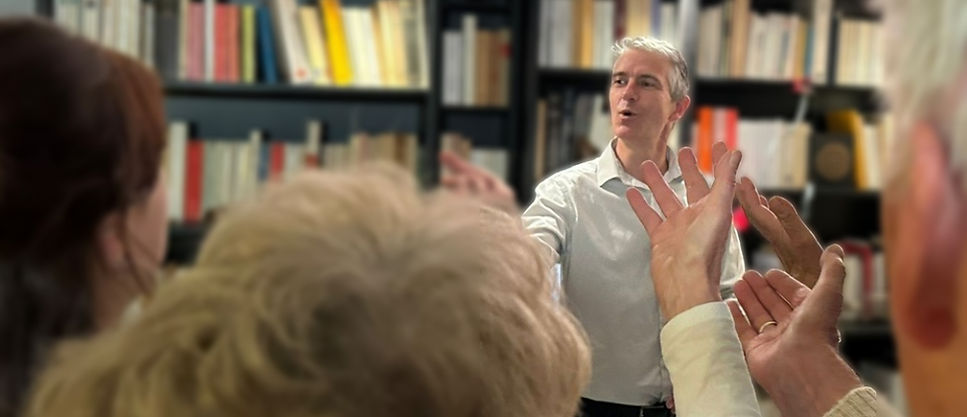 L'art de la parole, Emmanuel, Ithos, formateur en prise de parole pour l'économie sociale