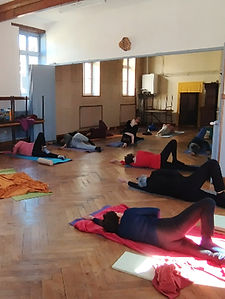 LaMarmite-châteauneuf-yoga (2)_edited.jpg