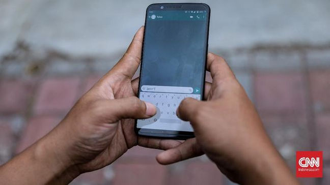Cara Membuat Tulisan Berangkai atau Sambung di WhatsApp