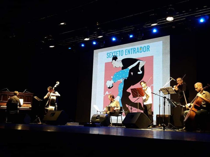 Entrador en Teatro del Municipio de Lomas