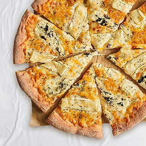 Pizza Quattro Formaggi od Pizza Hut