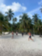 Passengers playing volleyball in San Blas