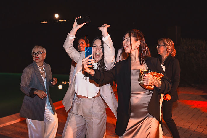 Italian wedding photography: a professional photographer captures a couple's intimate sunset vows in Tuscany (Italy)