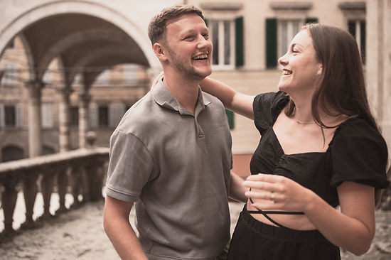 Couple shooting in Tuscany, Italy