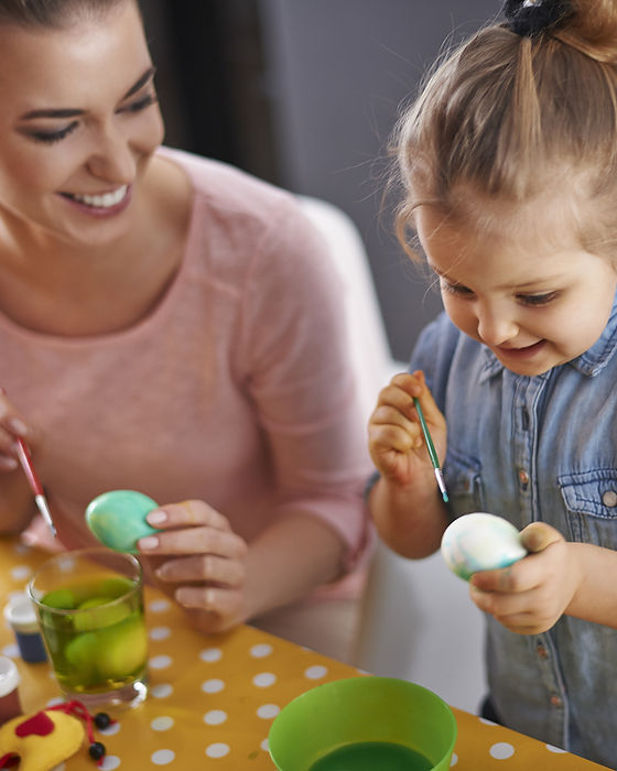 Decorating easter Eggs