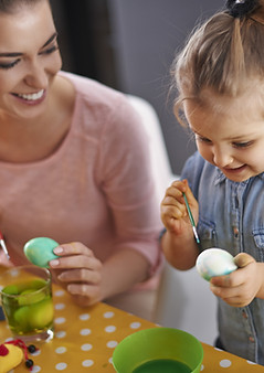 Decorating easter Eggs