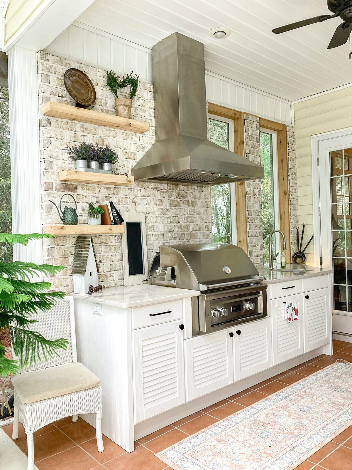 Outdoor cabinets