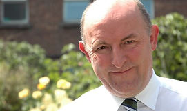 Professor-Gareth-Evans.jpg