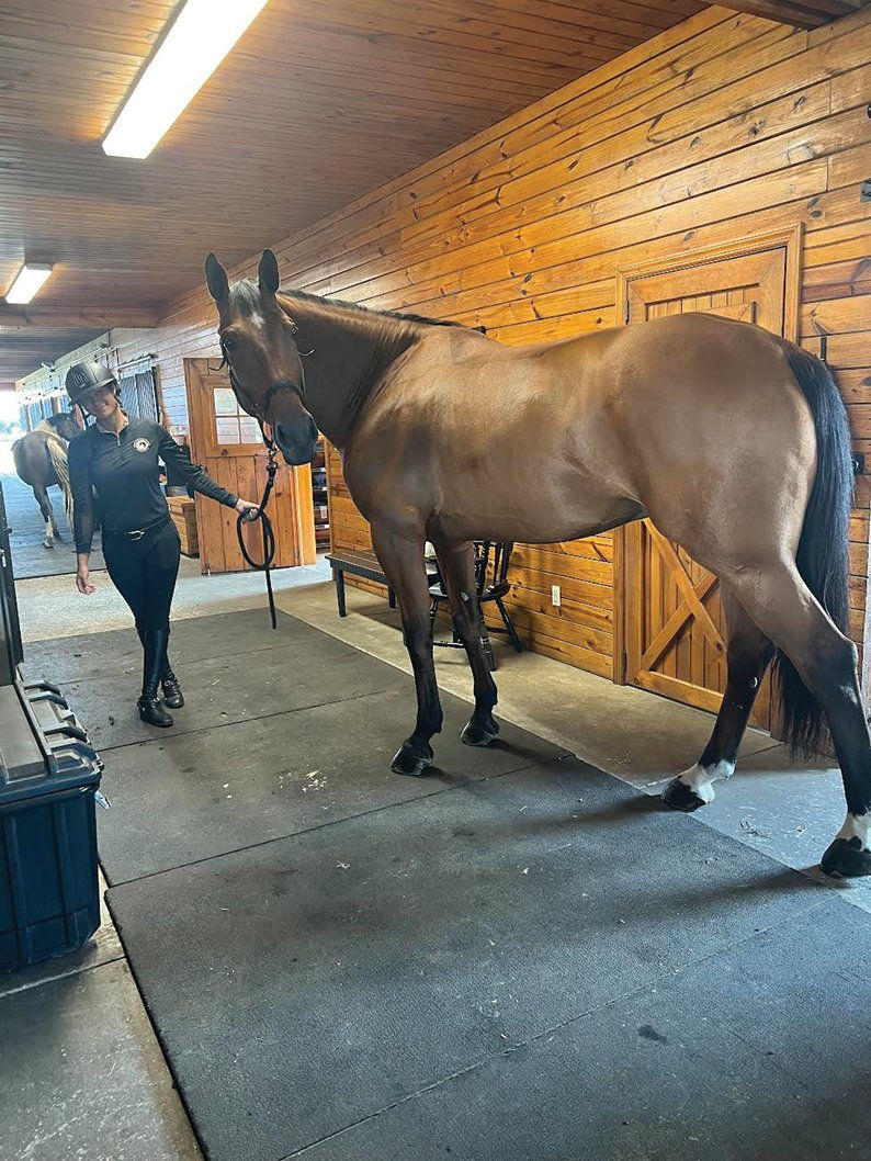 Victoria Manzitto and Noah VD Bisschop at North Fork Equestrian