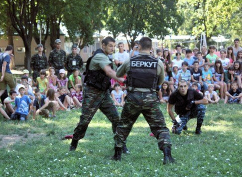 Specialus tyrimas: ką „Berkut“ gina Baltarusijoje. II dalis