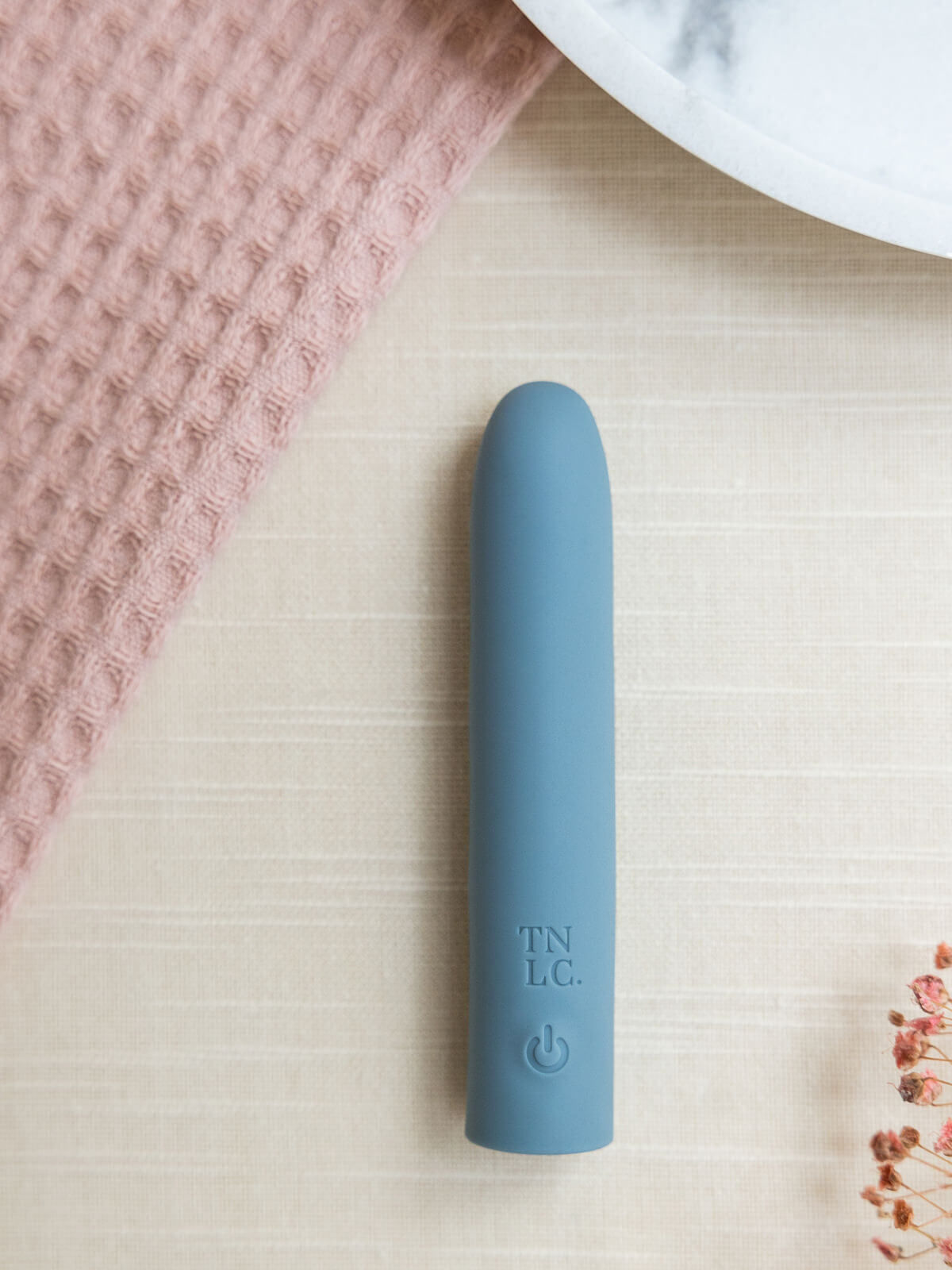 Elemi Classic Vibrator by Confortala – timeless, elegant vibrator from the Natural Love Company, designed for women over 40 s