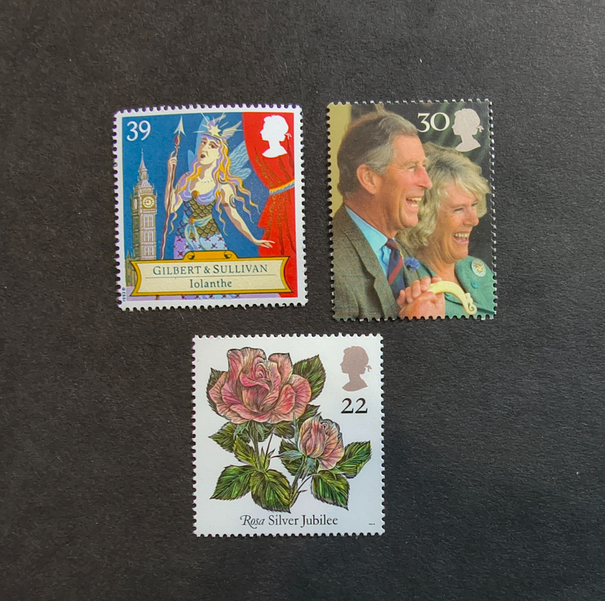 100 x 2nd Class (91p) Stamps. 3 stamp combo.