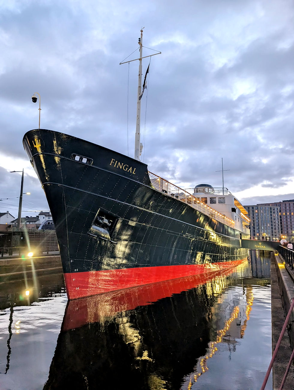 Fingal, Edinburgh - A Five-Star Floating Hotel & Lighthouse Restaurant Experience