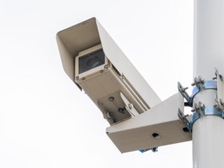 支柱へのカメラ設置工事（埼玉県川越）