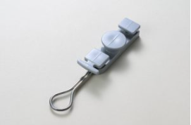 光回線引込用配管工事で使う屋外線引止め具