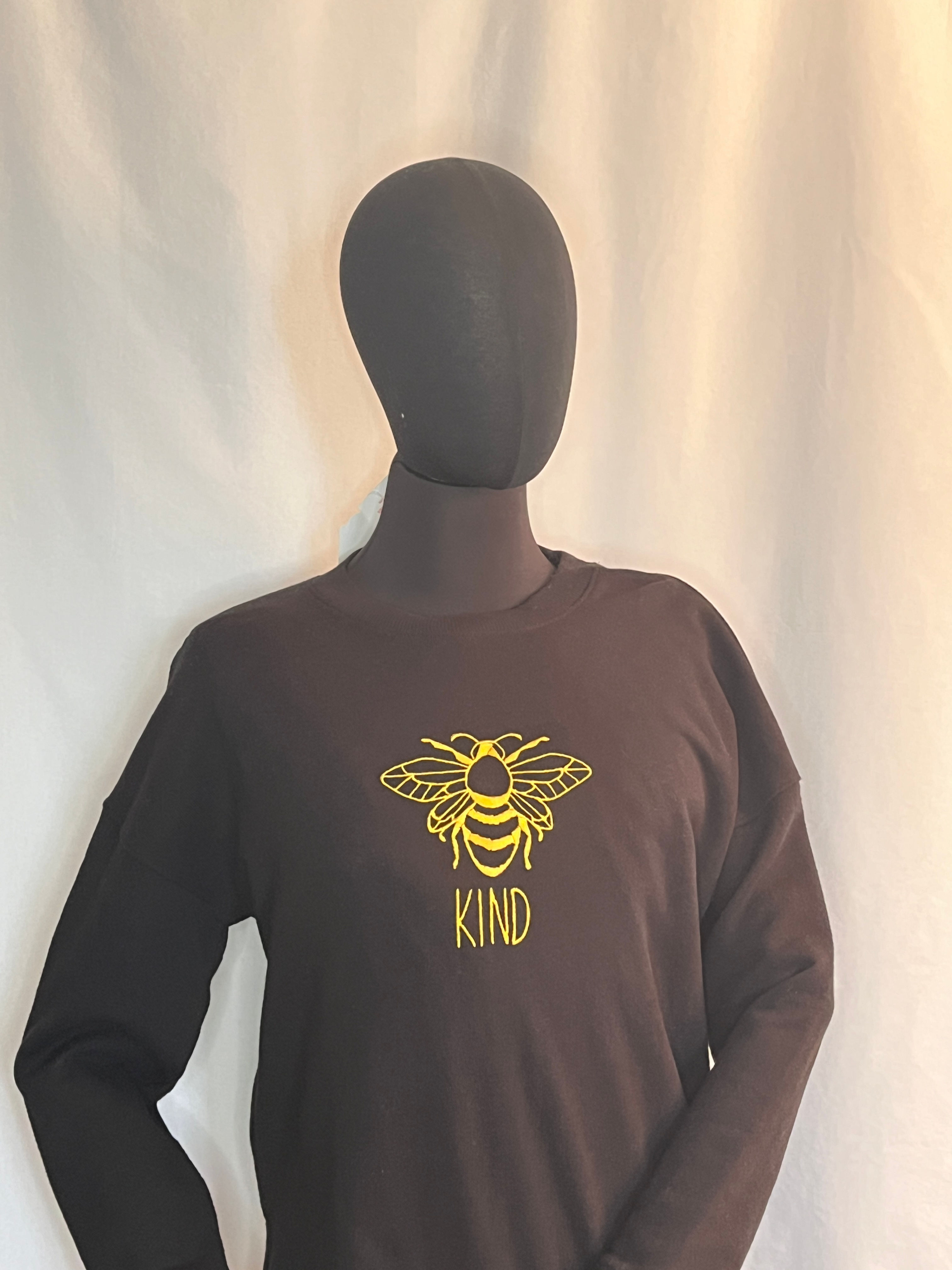 Bee Kind - SZ: M, Black Crew Sweatshirt