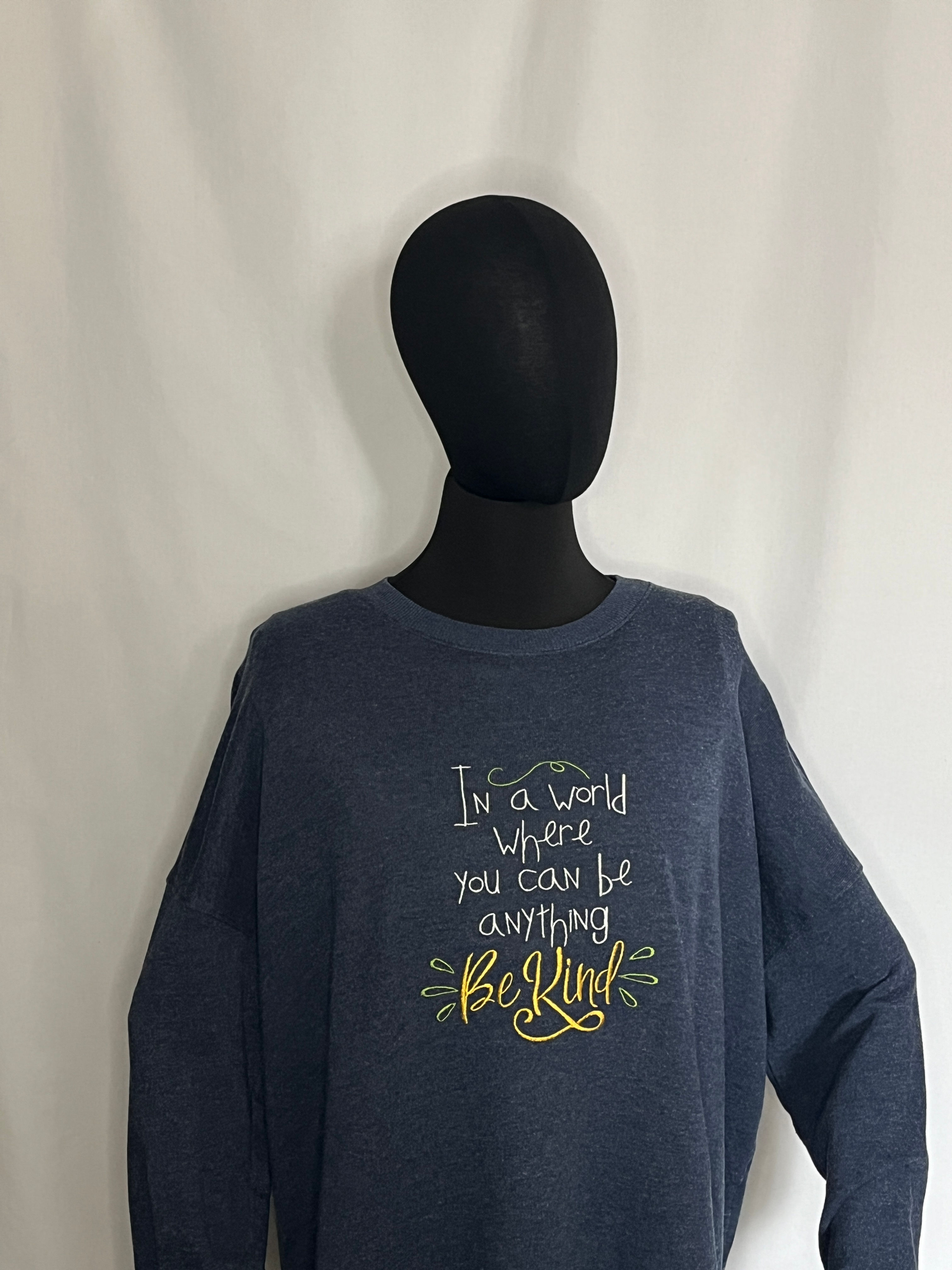 Be Kind - SZ: M, Blue Crew Sweatshirt