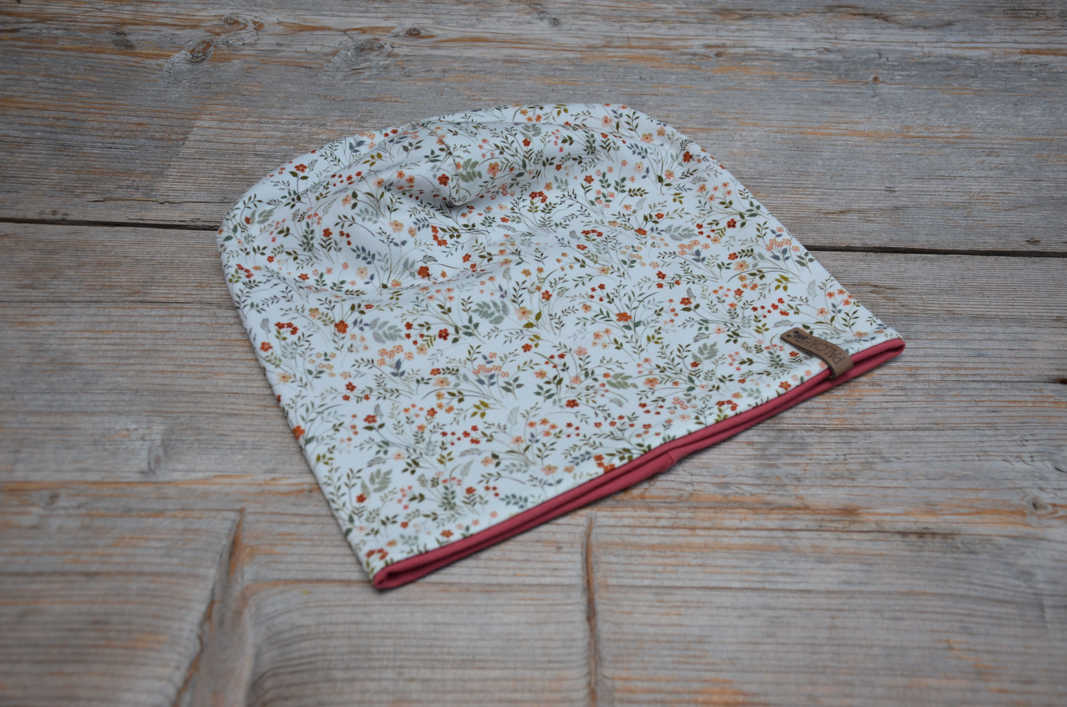 Wendebeanie Wildblumen/zimt-beere