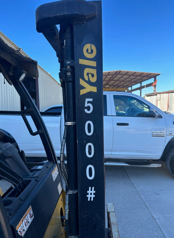 Thumbnail: 2003 Yale GLC050 5000 lb Capacity LP Gas