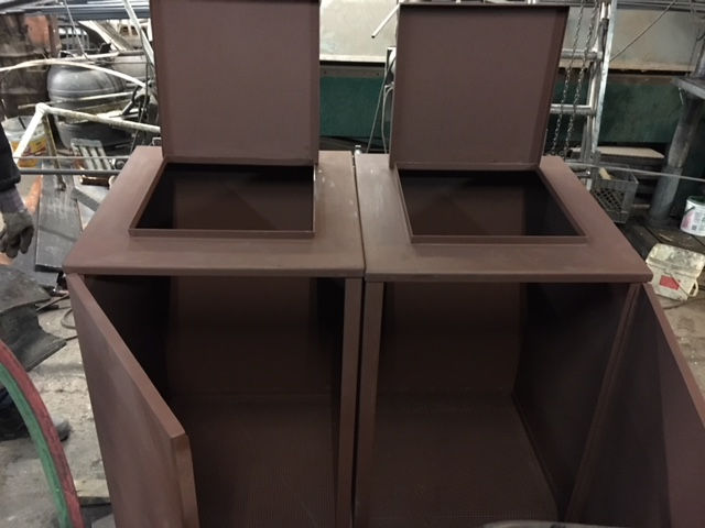 trash receptacle preserv open