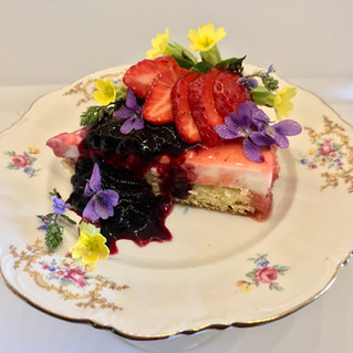 BAVARESE YOGURT E PANNA ALLE FRAGOLE