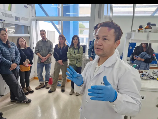 Visita delegación de periodistas de Chile a nuestros Laboratorios