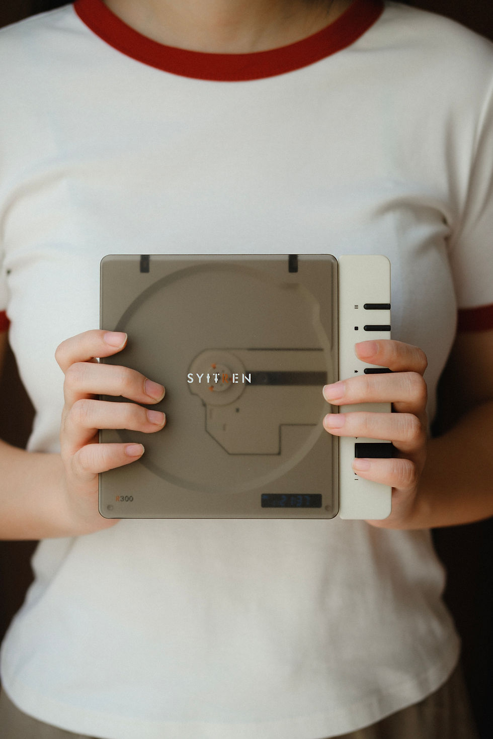 縮圖：Syitren R300 復古藍牙CD播放機