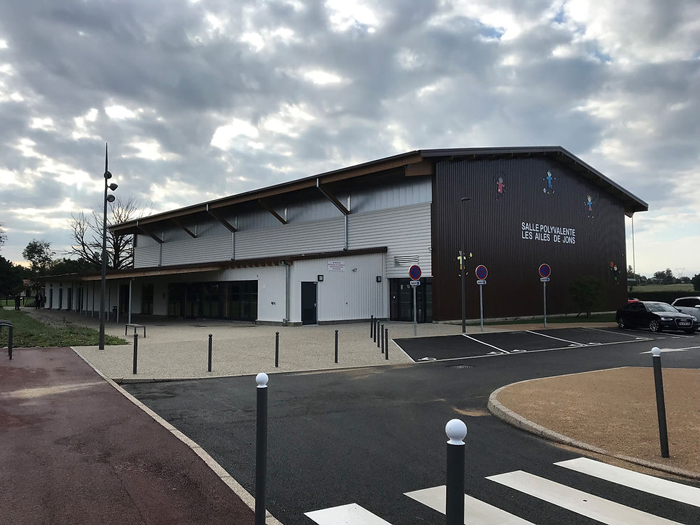 SALLE MULTI-ACTIVITES à Jons (69)