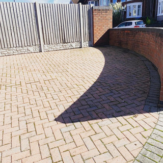 Driveway Cleaning by Fresh Home